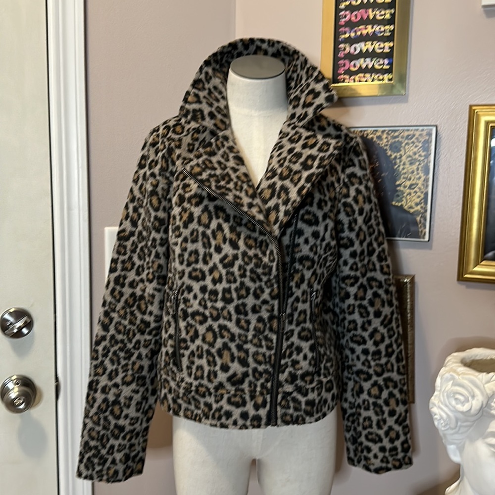 Cupcakes & Cashmere Leopard Moto Jacket - Picture 5 of 10